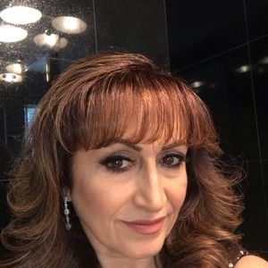 Meet your Posher, Veronika